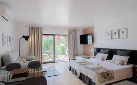 Seacoast Retreat With Pool And Beach Access By Drago Rentals